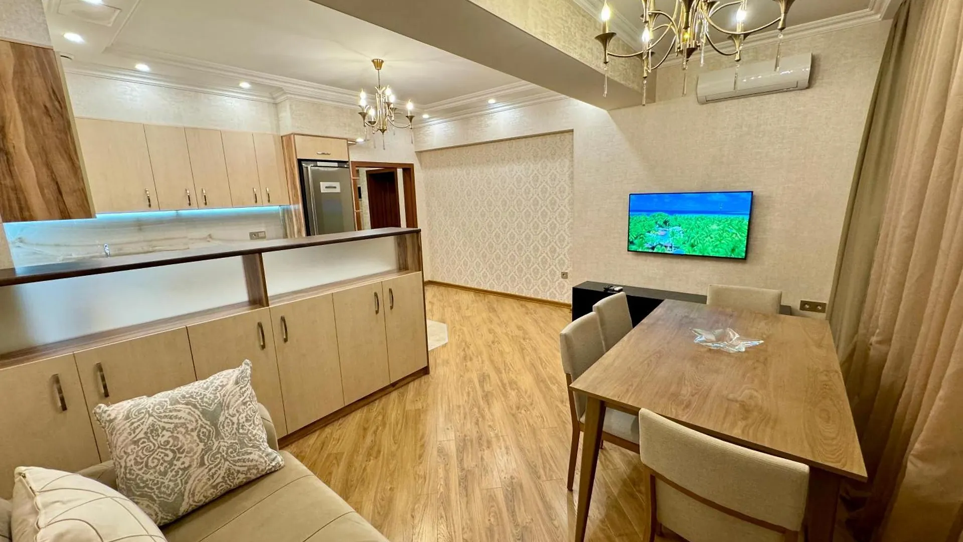 It Is Cozy Here Park Azure Aa11550 Bakoe